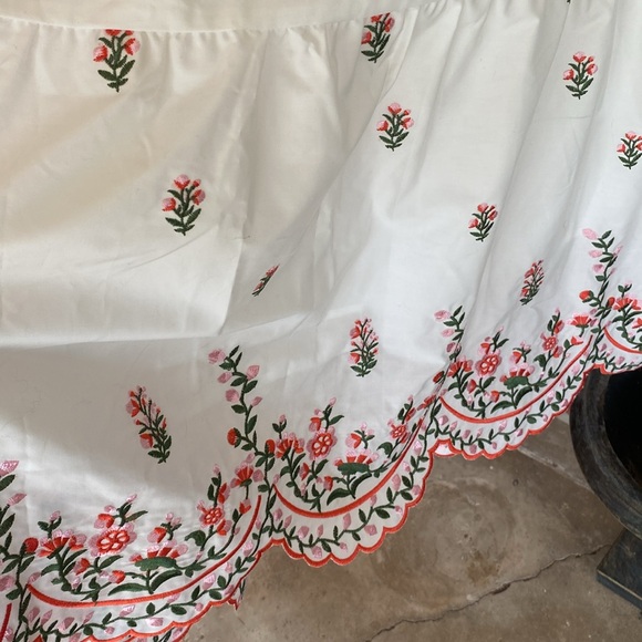 CELLA & FLO  Embroidered  Nursing Evening  White Dress Size 8  NWT - Picture 6 of 9